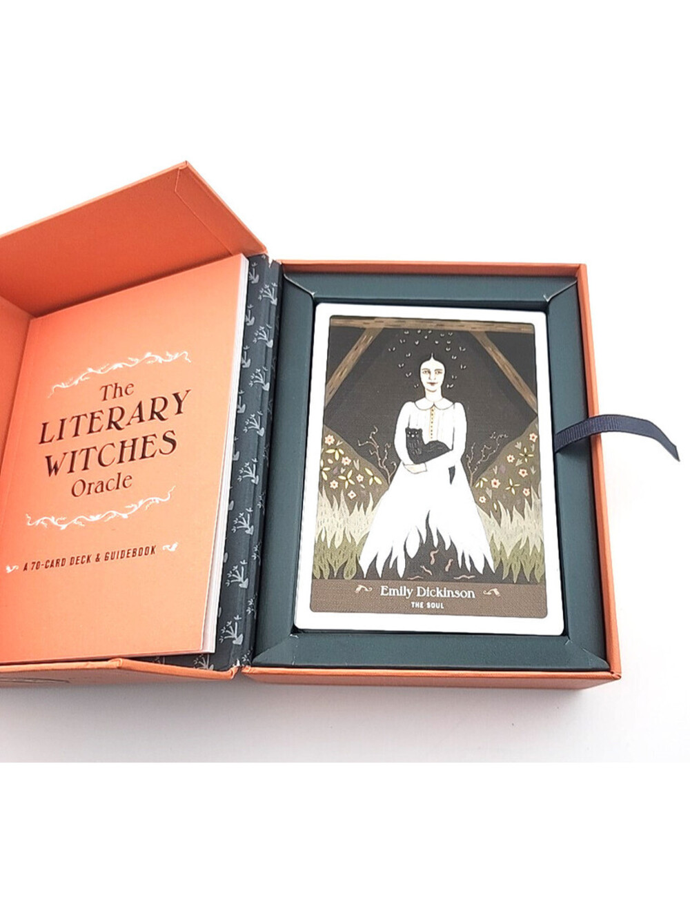 The Literary Witches Oracle – 70‑Card Deck & Guide – Taisia Kitaiskaia & Horan